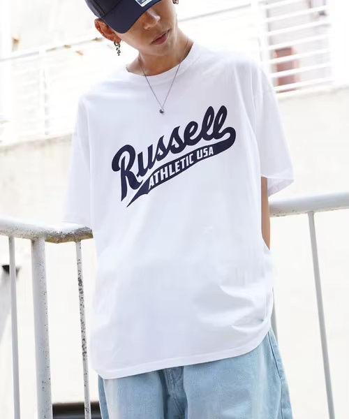 Streetwear Brand With A Logo - Weißes Retro-College-Style Logo Klassisches Sport-Freizeit-Marken-T-Shirt Baumwolle