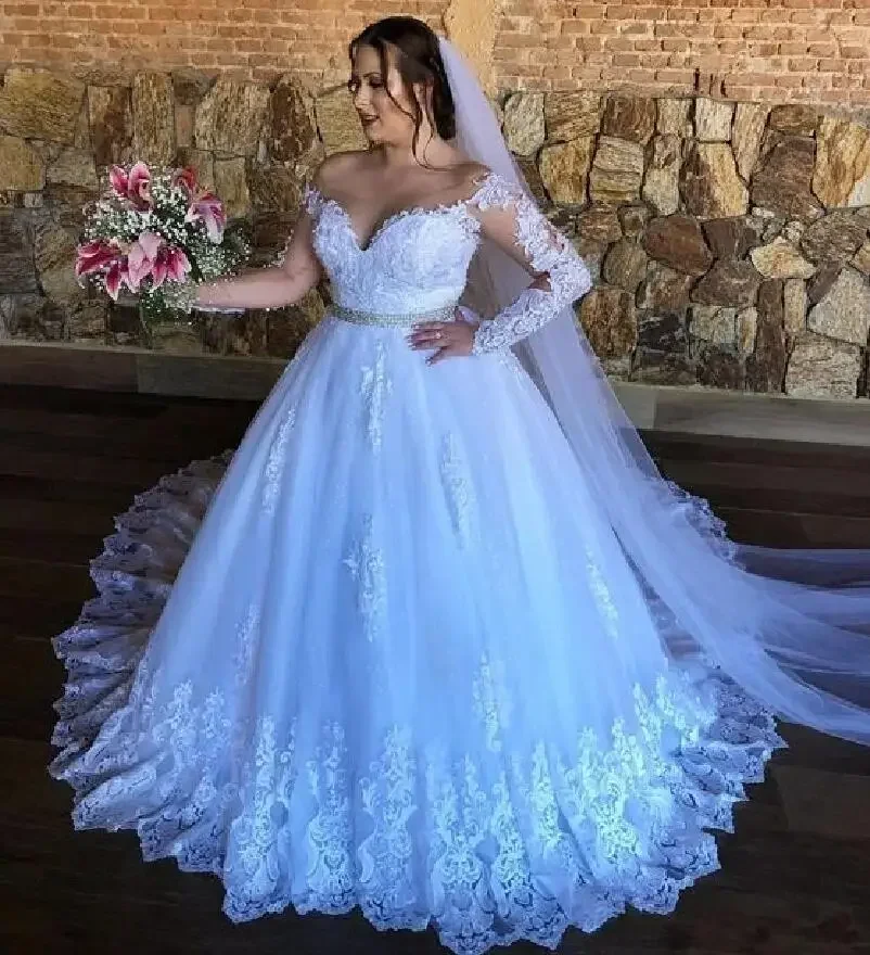 Off White Belt - Maßgeschneiderte weiße Spitzen-Brautkleider, Ballkleid, lange Ärmel,