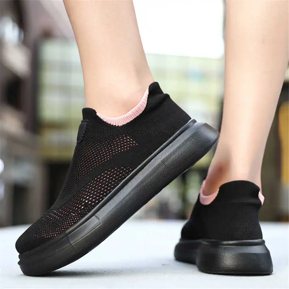 Streetwear Brand Expensive - Plattform Strümpfe braune Schuhe für Frau