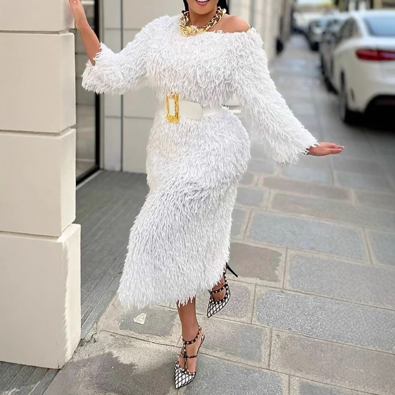 Off White Belt - Winter Abendkleid Frau Langarm Off Schulter