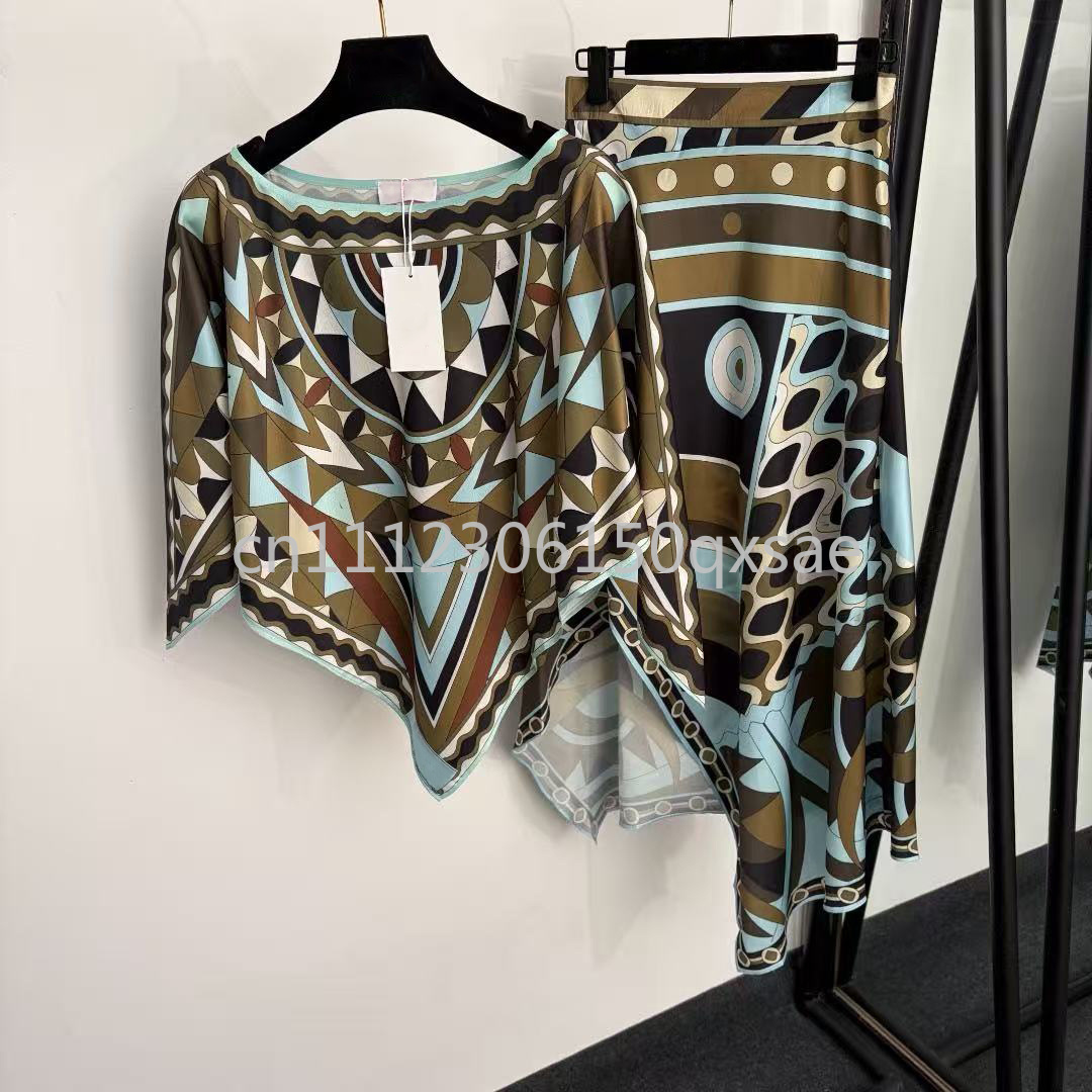 Luxuriöses Design Damen Schwar – Streetwear Brand With A Logo Bewertung und Preis